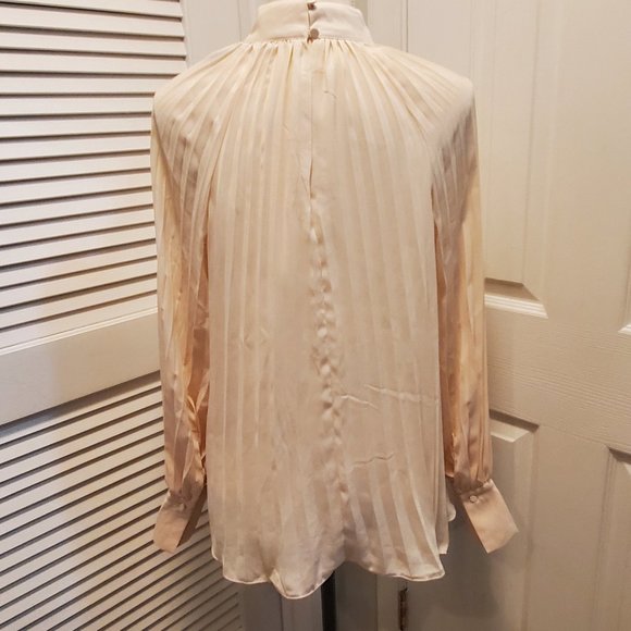 NWT H&M Tops - Size S - Picture 4 of 4